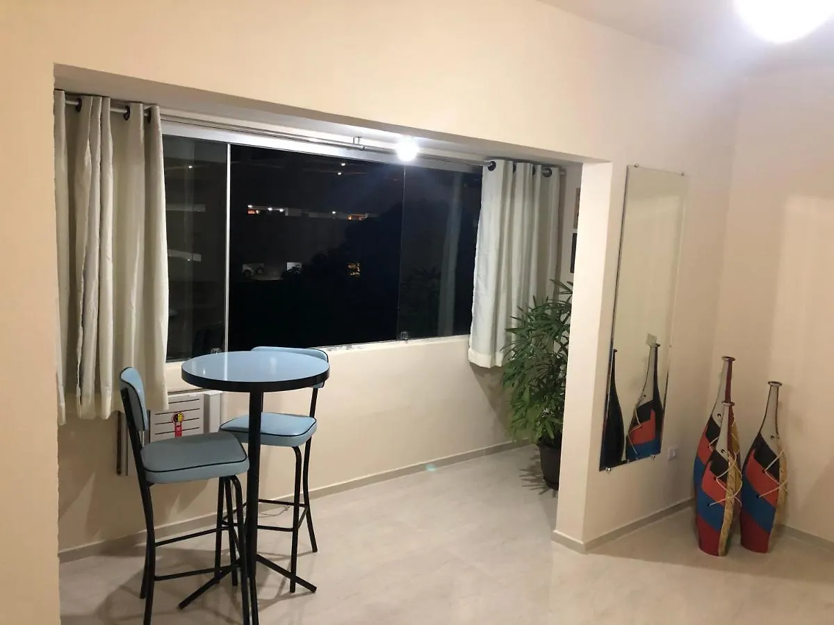 Lindo APARTAMENTO com Varanda à 150m - Praia de BOA VIAGEM Recife